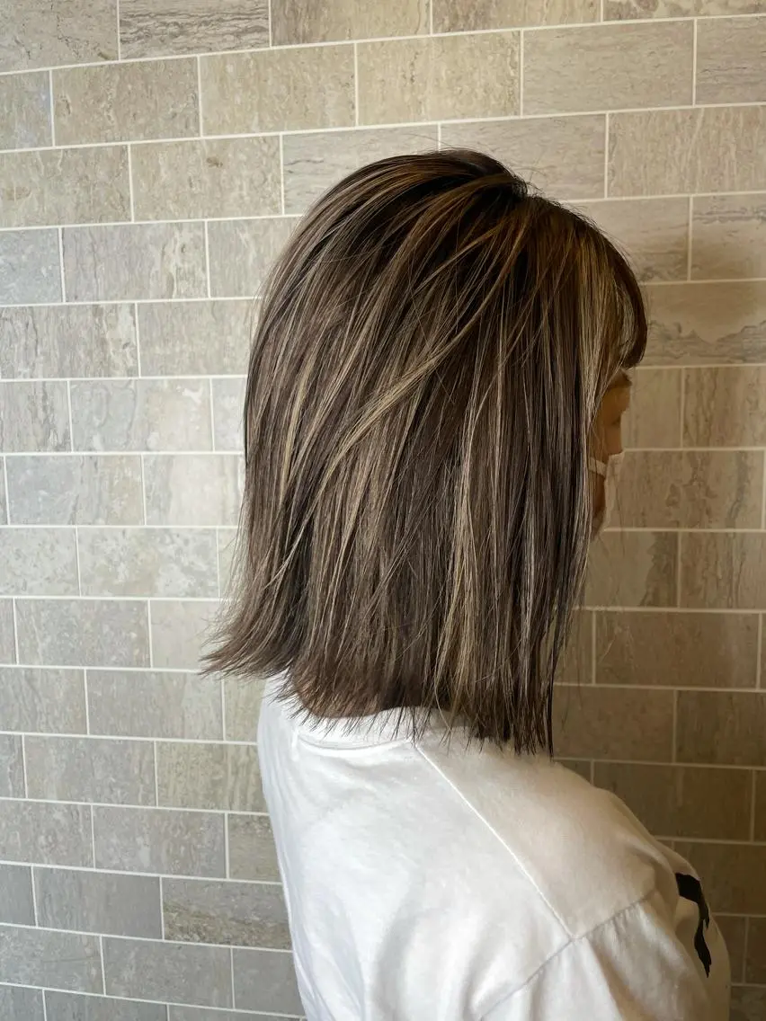 ミディアム ヘアカラー トリートメント ブリーチ毛矯正.髪質 改善.髪にドラマをのヘアスタイル