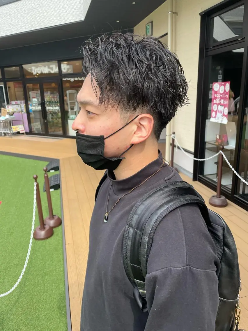 ショート パーマ メンズ メンズヘア特化 崎田 成人のヘアスタイル