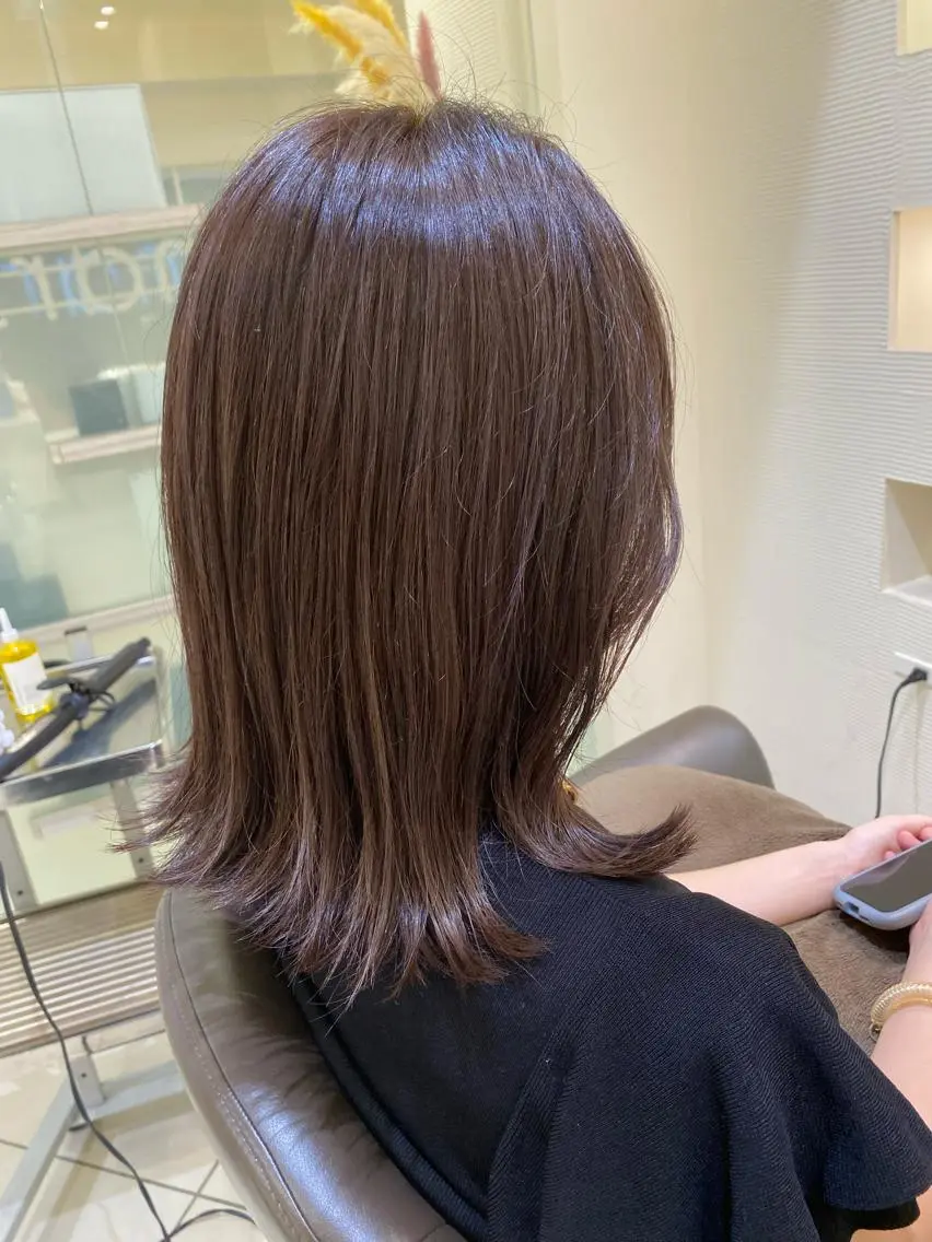セミロング カラー 透明感カラー ハイライトカラー ハイライト レイヤーカット/ ハイライト　千咲季のヘアスタイル