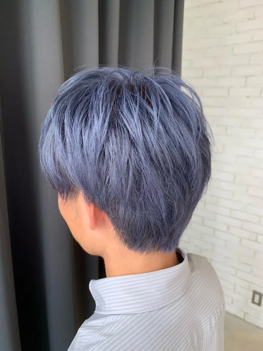 ショート カラー 黒髪 ブルーカラー ブルージュ シルバー ショートヘア LUXBE LUCEのヘアスタイル