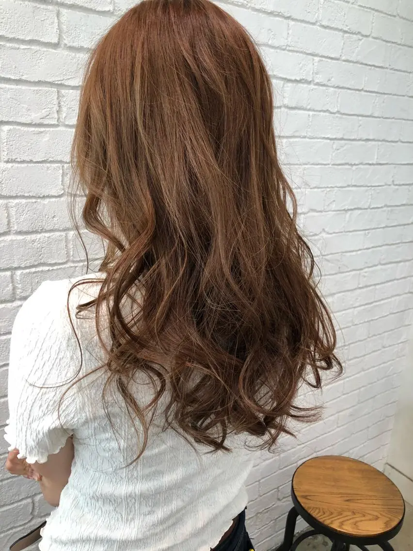 ロング カラー 韓国レイヤー×艶髪 ハイトーンRyukiのヘアスタイル