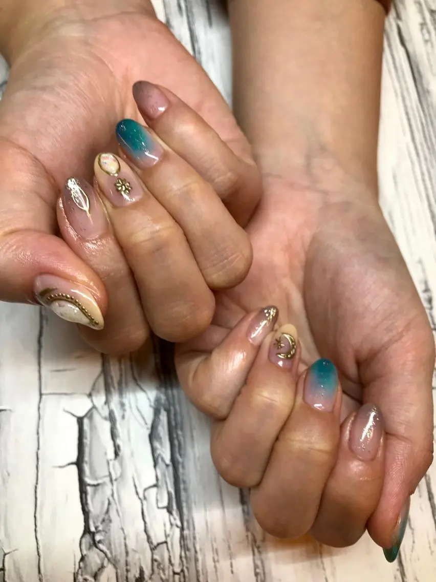 ネイル 持ち込み atelier chic+のネイルデザイン