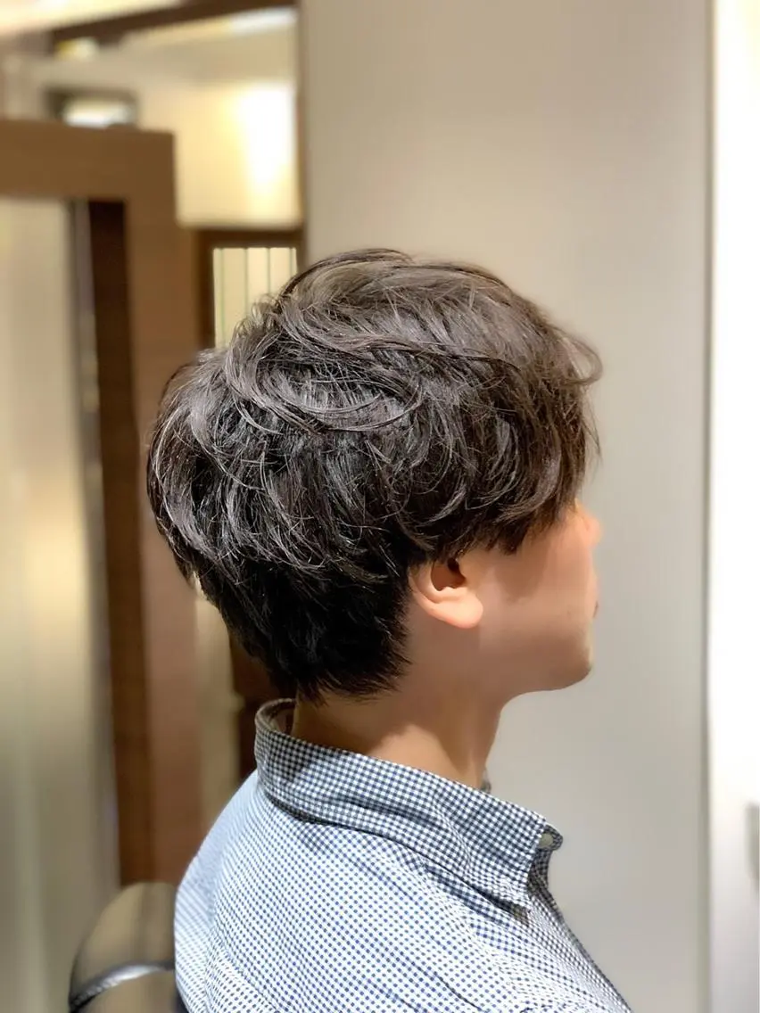 ショート カット パーマ 岡崎 隆晟のヘアスタイル