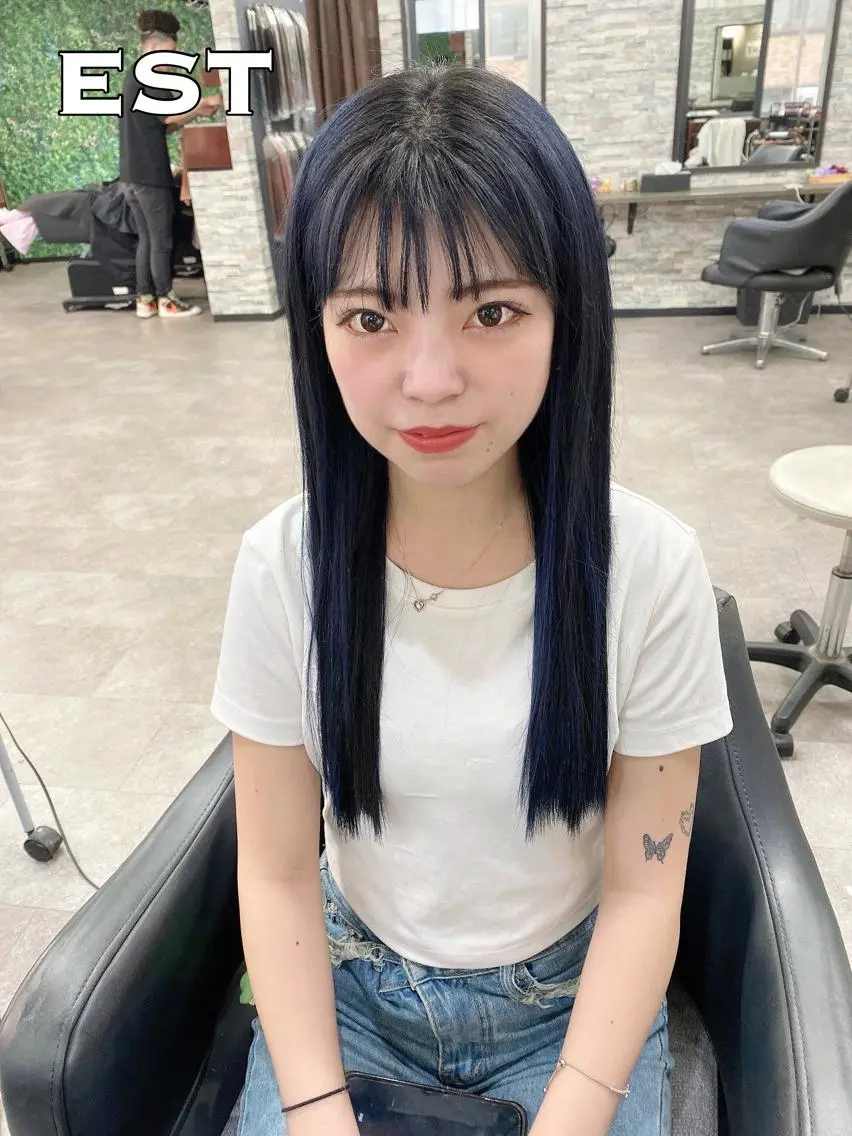 カラー ロング ヘアアレンジ シールエクステ バレイヤージュ ベージュカラー ブリーチ ケアブリーチ M. KANAのヘアスタイル