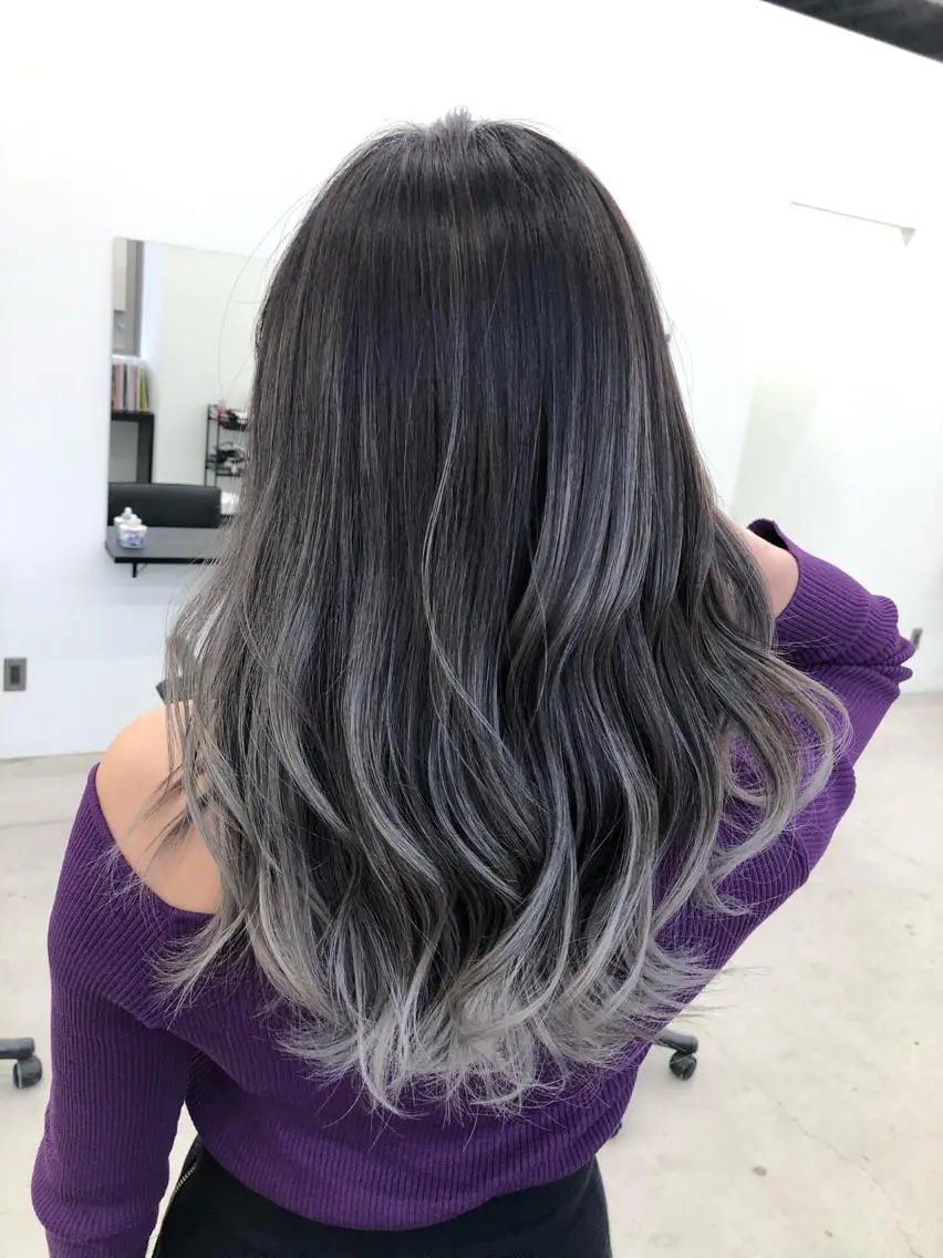 セミロング カラー ブリーチ 透明感HIDEのヘアスタイル