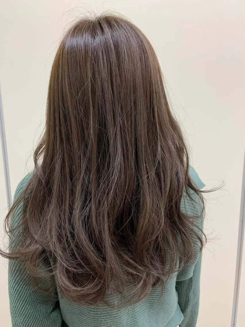 セミロング カラー ブリーチ 透明感カラー グレージュ ハイライトカラー ブリーチなしカラー 田町駅徒歩5分 🌼fumiのヘアスタイル