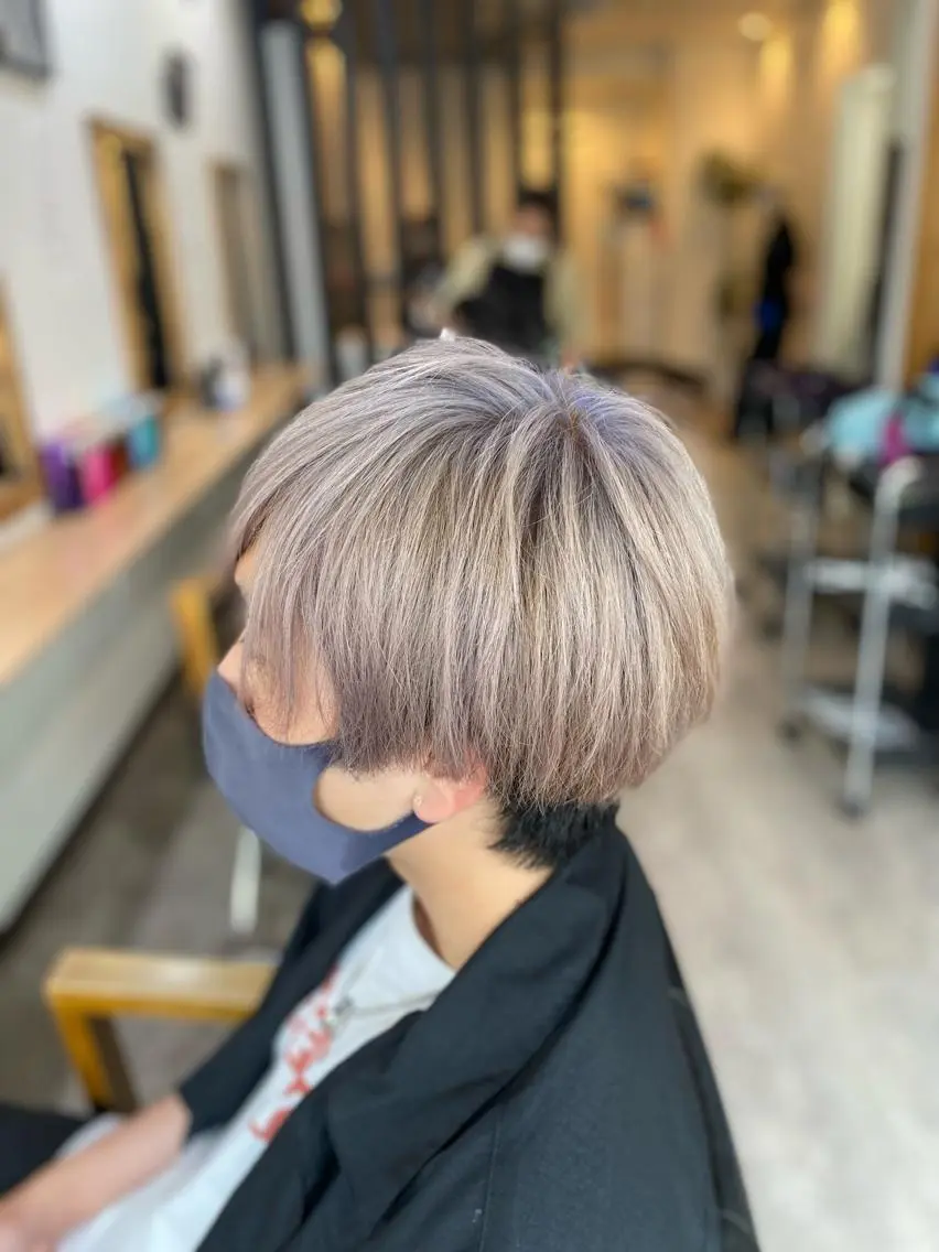 ショート カラー メンズ ハイトーン&透明感 カラー☘️片山優陽のヘアスタイル