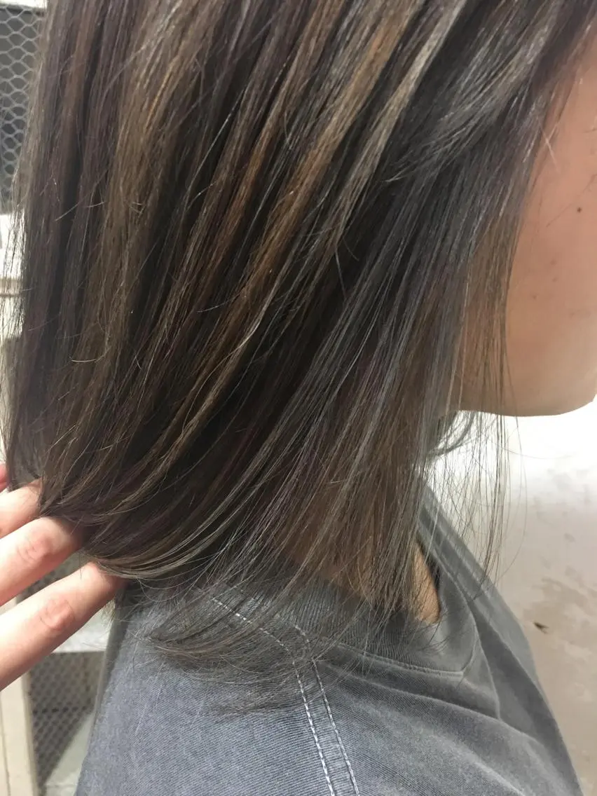 ミディアム カラー ハイライトカラー ハイライト 井上 日菜乃のヘアスタイル