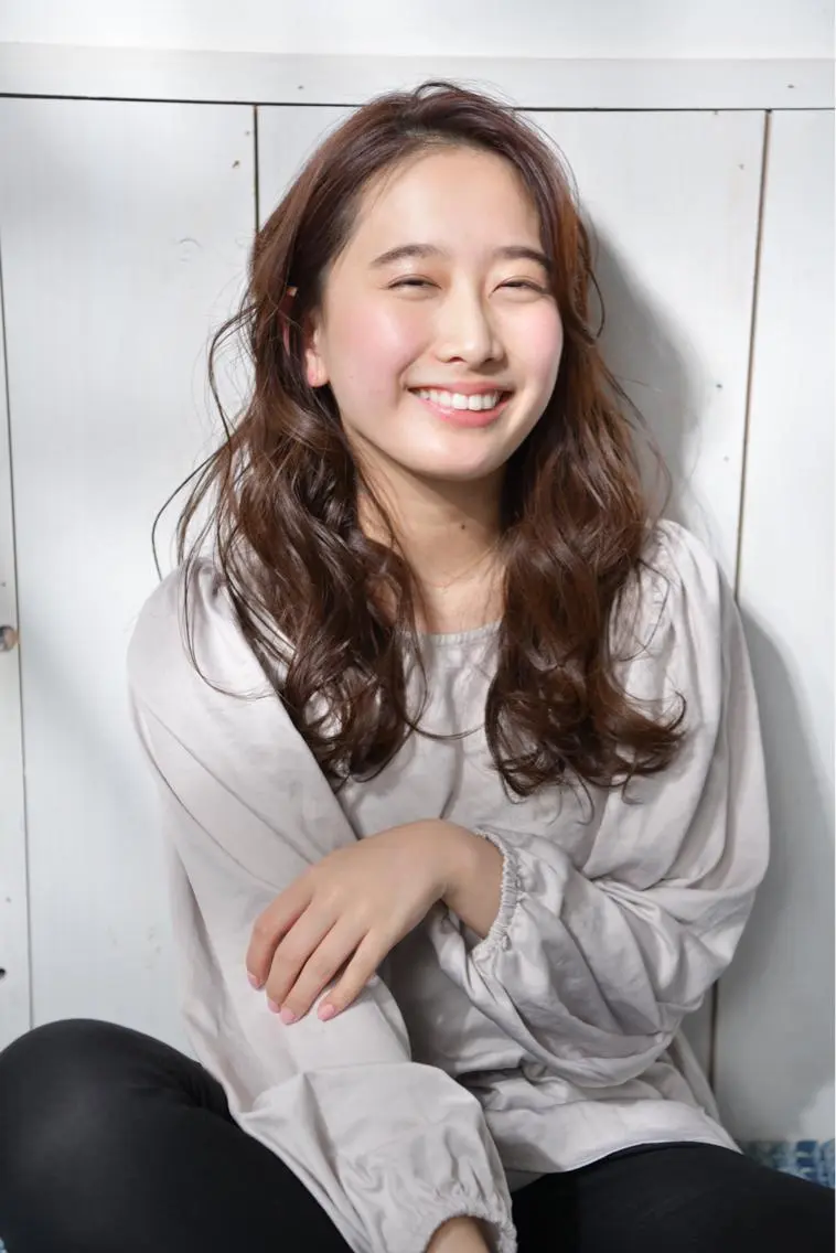 セミロング パーマ トレンドヘアーに🌈 川村　静香のヘアスタイル