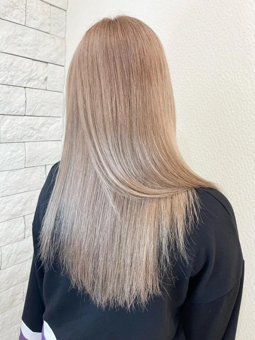 カラー ブリーチ ヘアカラー トリートメント Kazu 🌠名古屋 ハイトーン/レイヤーのヘアスタイル
