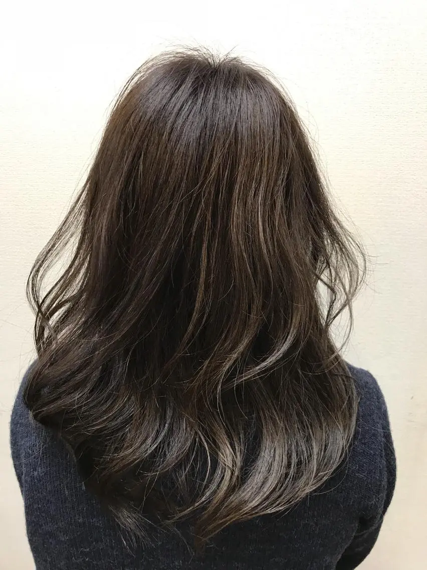 ロング カラー カット ヘアカラー トリートメント 吉森 満俊のヘアスタイル