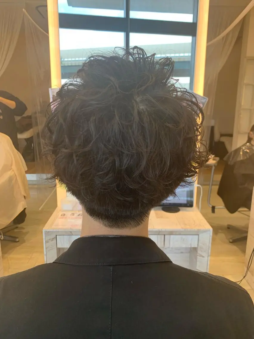 パーマ メンズ カット パーマ メンズパーマレイヤー 西山賢志のヘアスタイル