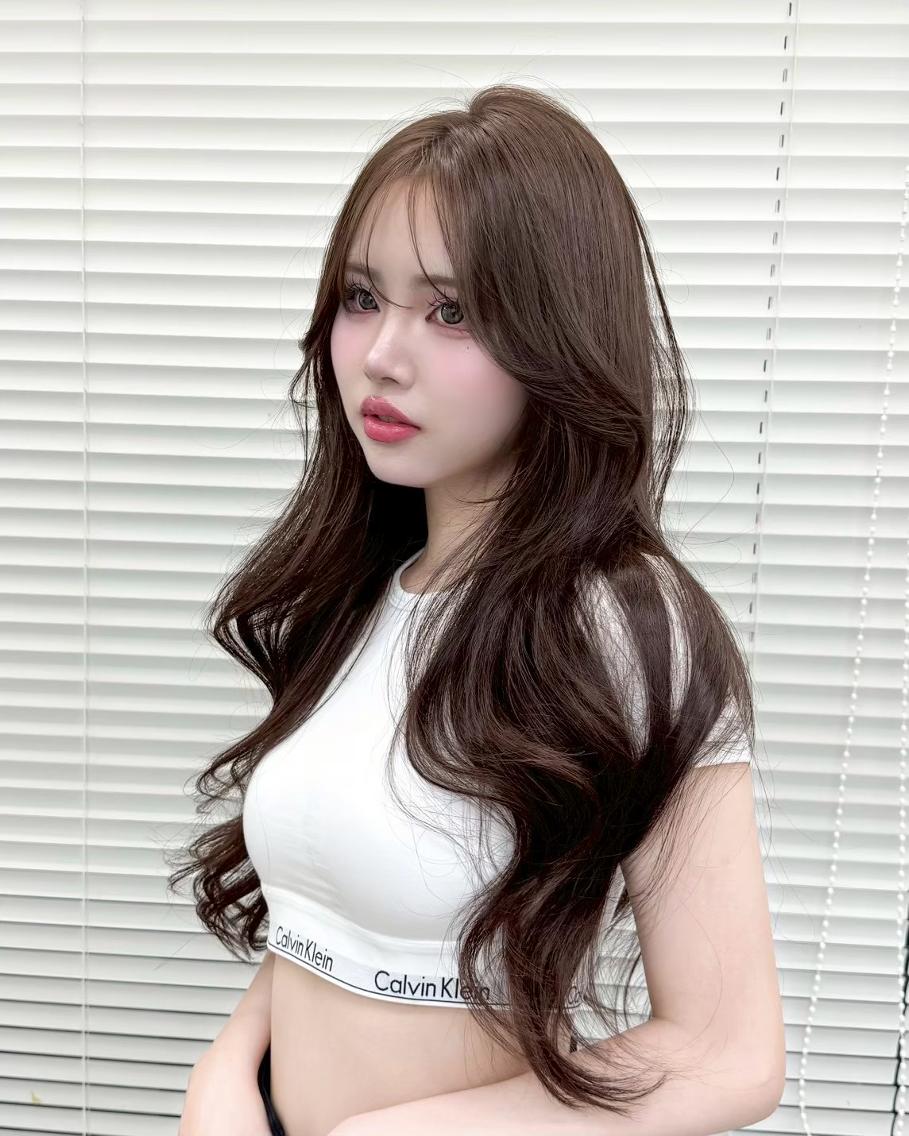 カラー 中×韓mix🥀秋色 ワンホンヘア🤍のヘアスタイル