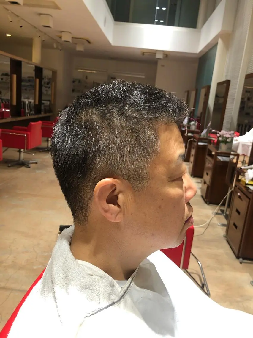 ショート メンズ カット レオン澄川 齊藤のヘアスタイル
