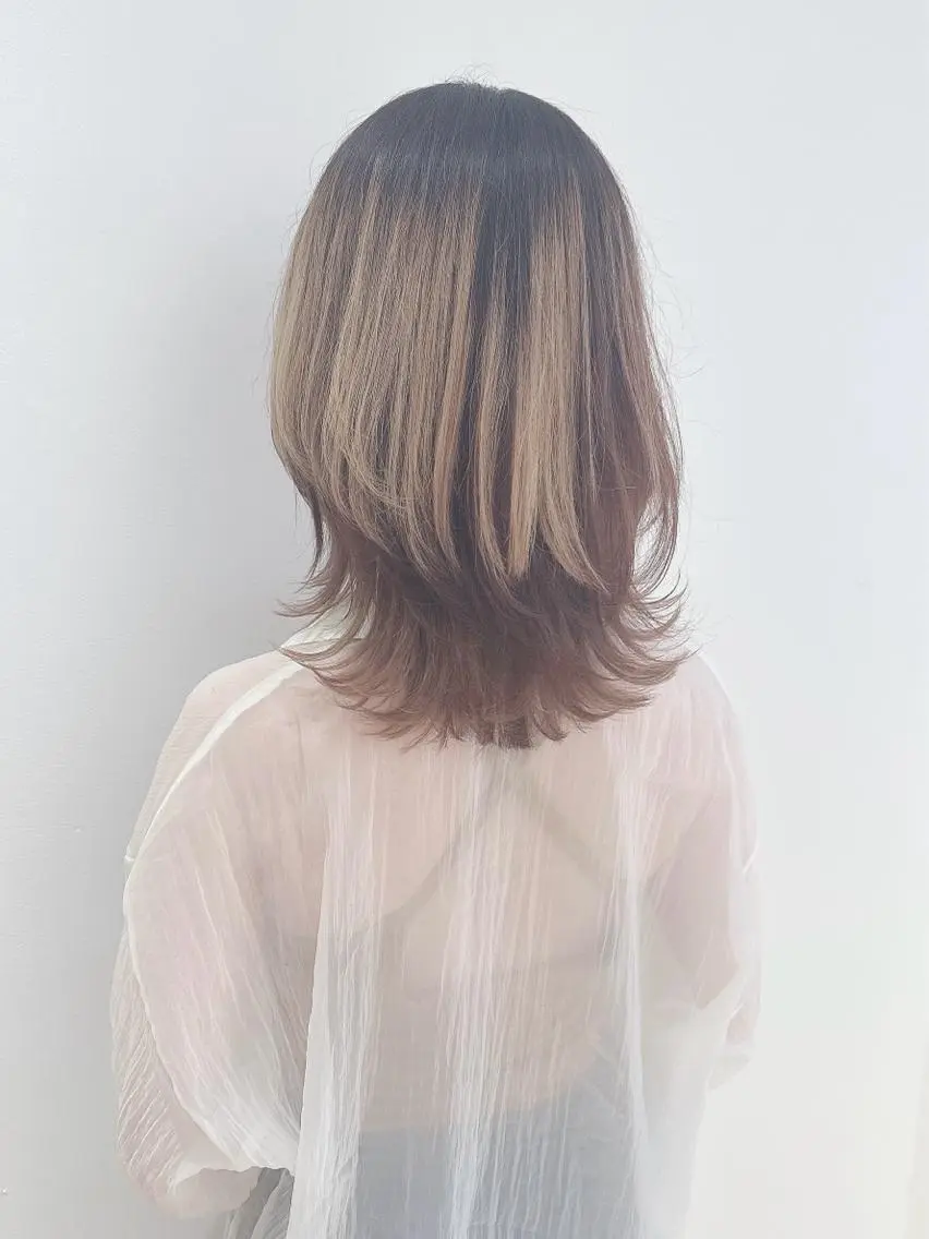 セミロング カット なりたいが叶う ながしまじゅんきのヘアスタイル