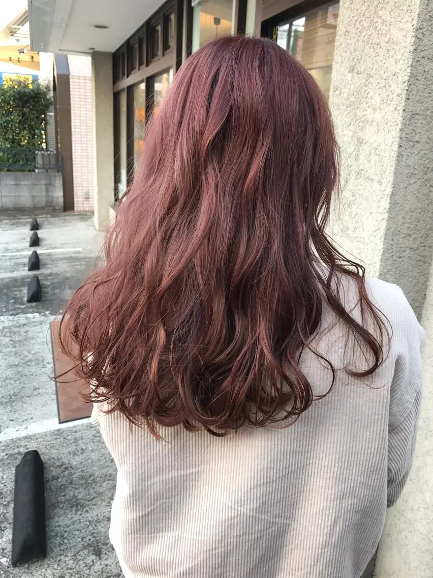 ロング カラー riho/レイヤー/ ハイトーン/ブリーチのヘアスタイル