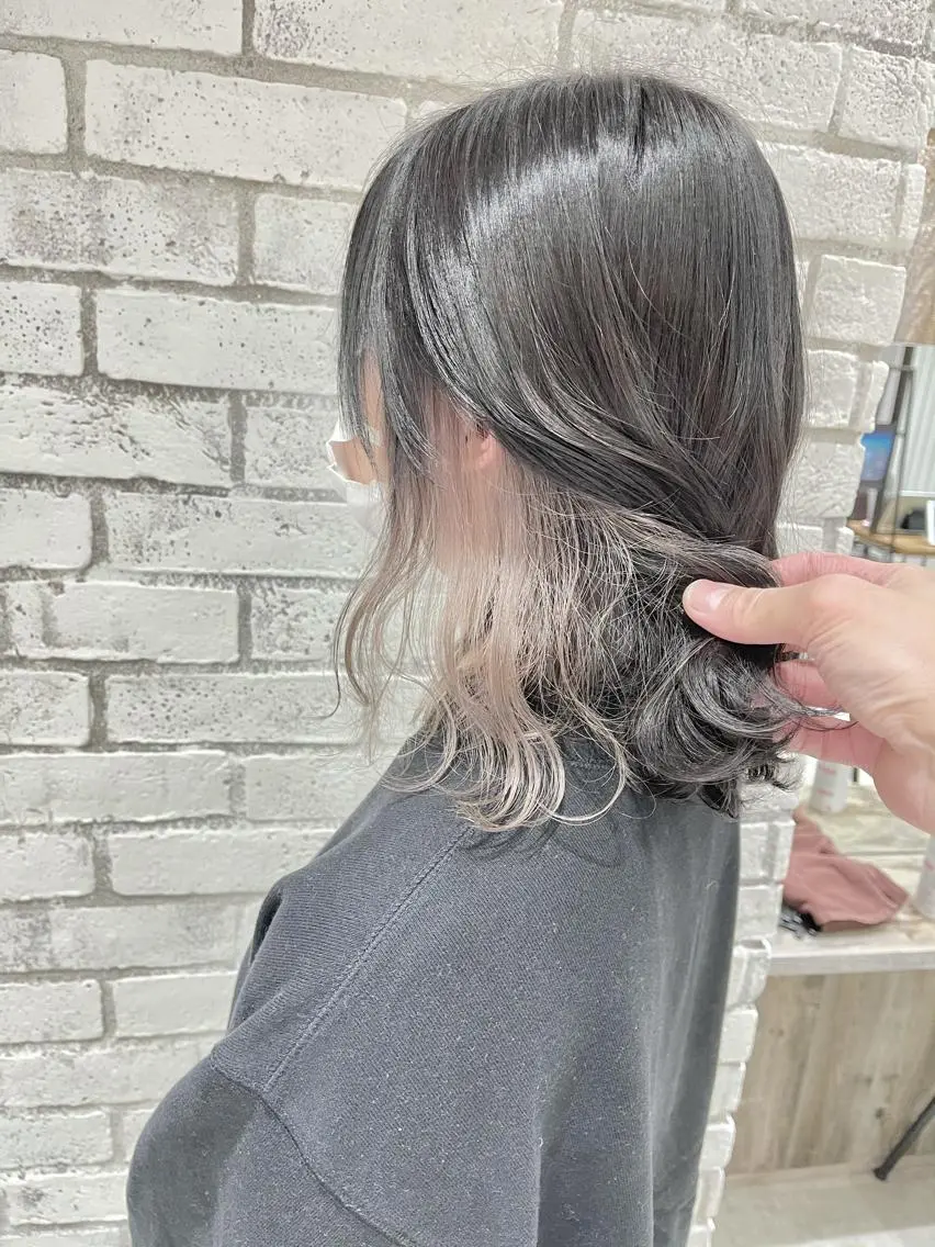 ミディアム カラー パーマ ヘアアレンジ ベージュカラー ブリーチ ケアブリーチ ダークグレー ホワイトベージュ ヘアカラー トリートメント 縮毛矯正/美髪 髪質改善/石田幸輔のヘアスタイル