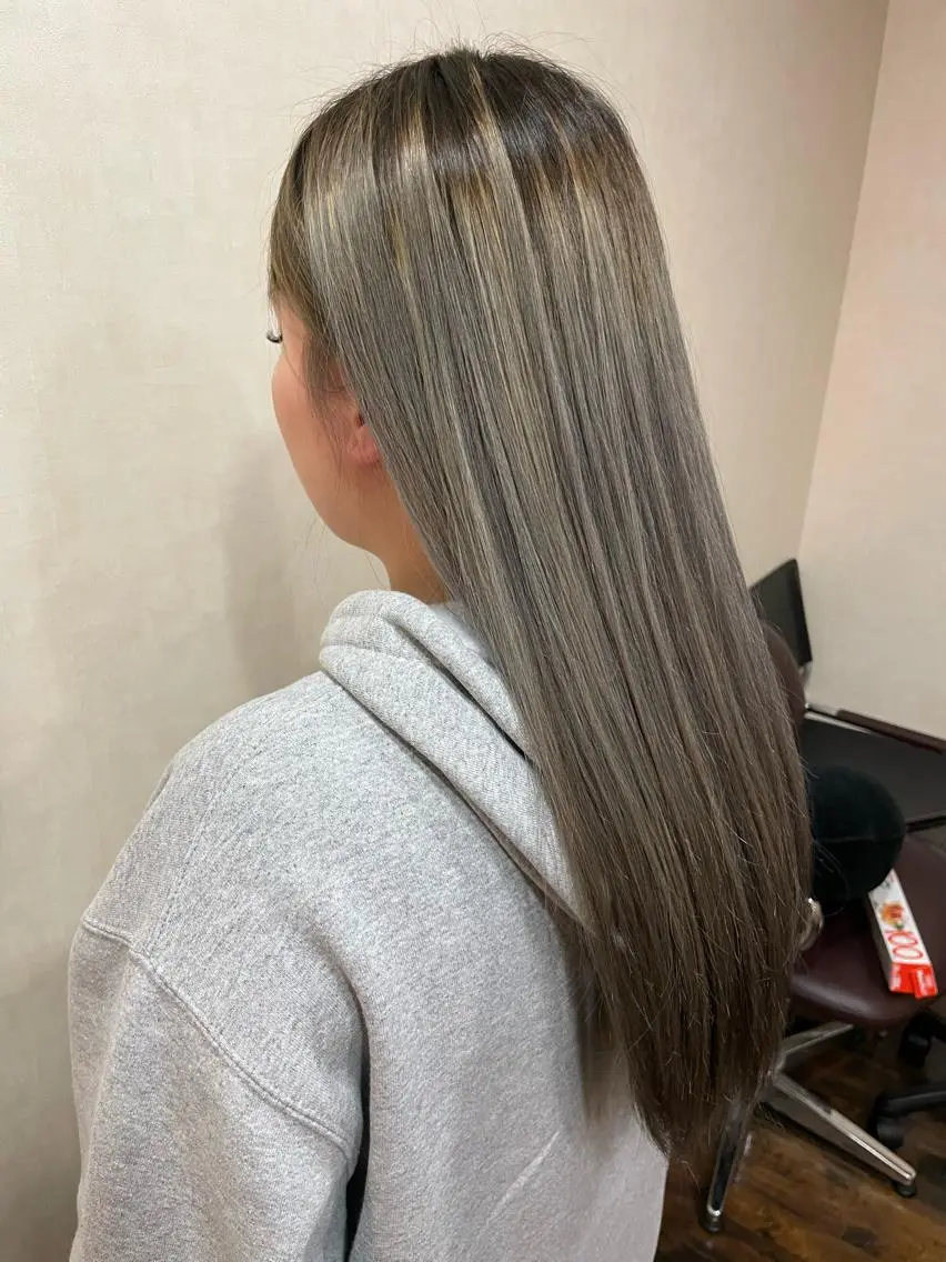 ロング レイヤーカット 阿部 祥大のヘアスタイル