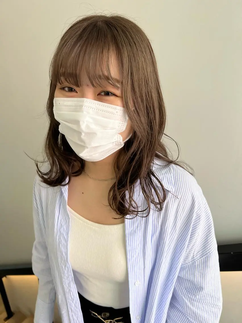 ミディアム カラー ブリーチ 顔周りカット/透明感 カラー✂️MEIのヘアスタイル