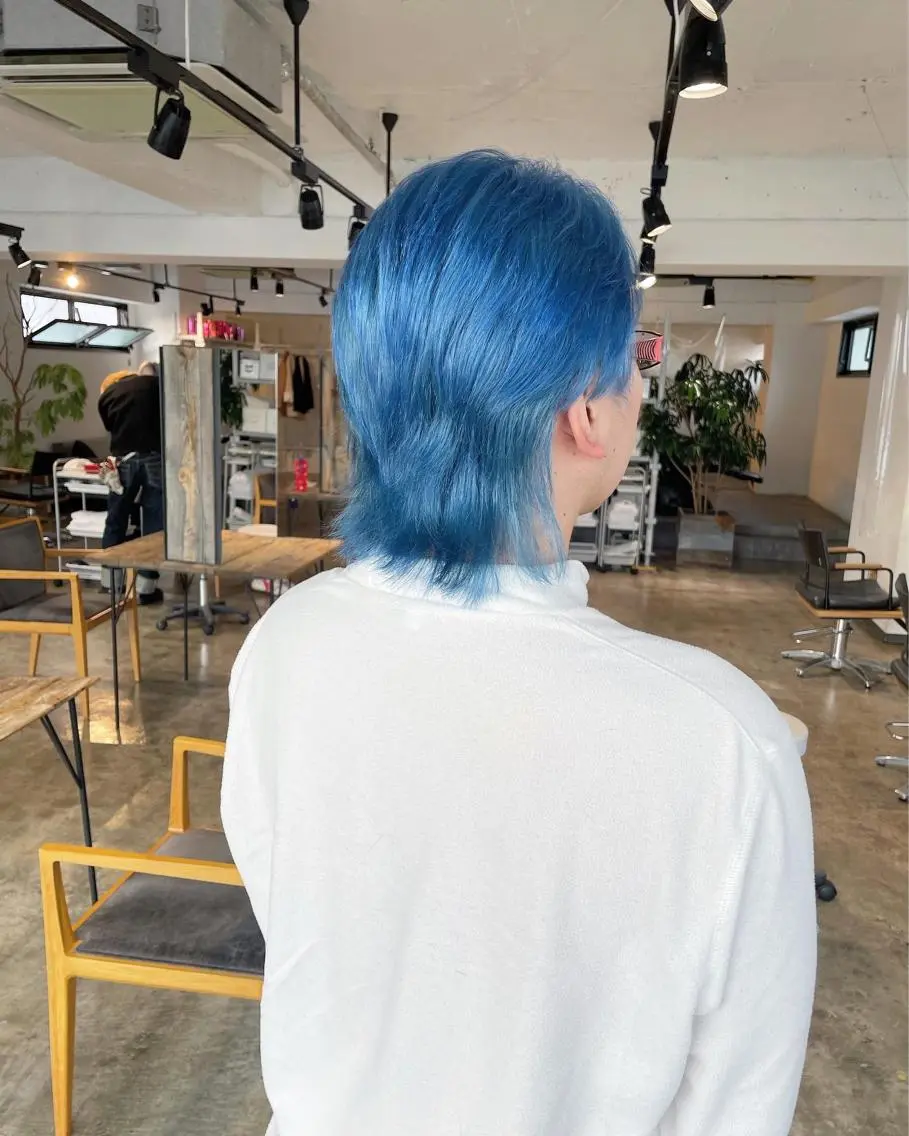ショート カラー ブルーカラー ハイトーンカラー ヘアカラー トリートメント ハイトーン/レイヤー /ケアブリーチ石川治のヘアスタイル