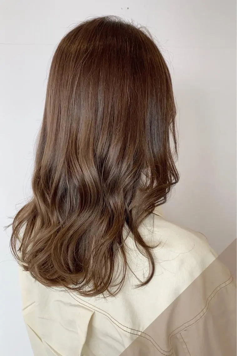 ロング カラー ベージュカラー 菊地 紗矢のヘアスタイル