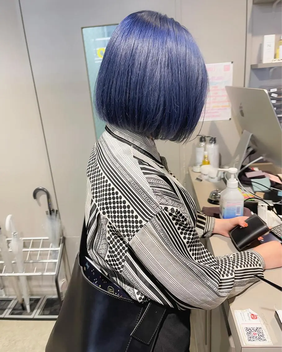 カラー ヘアカラー トリートメント ハイトーン×レイヤー カットTAKUMIのヘアスタイル