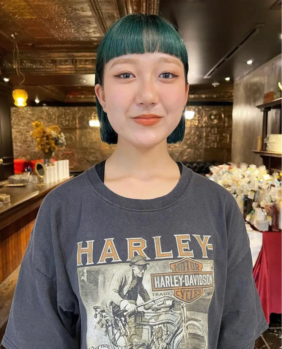 ミディアム カラー カット ヘアカラー 圧倒的デザイン力 店長🎨RENAのヘアスタイル