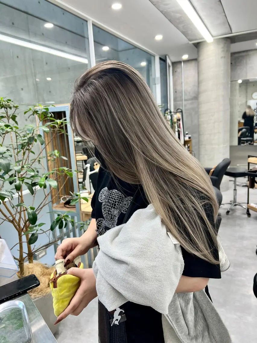 ロング カラー バレイヤージュ ブリーチ ケアブリーチ ダブルカラー ハイライトカラー welring hair salonのヘアスタイル