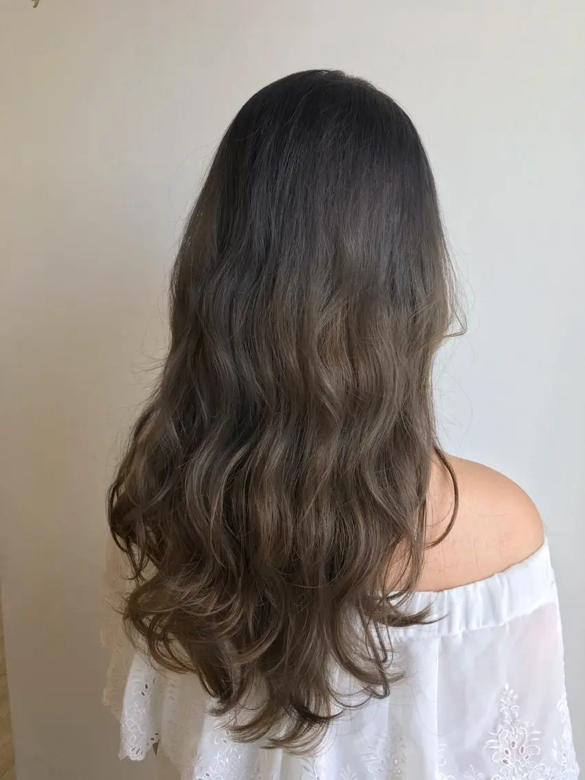ロング カラー アッシュ ベージュカラー グラデーションカラー ヘアカラー トリートメント ヘアセット yoshi ☆のヘアスタイル