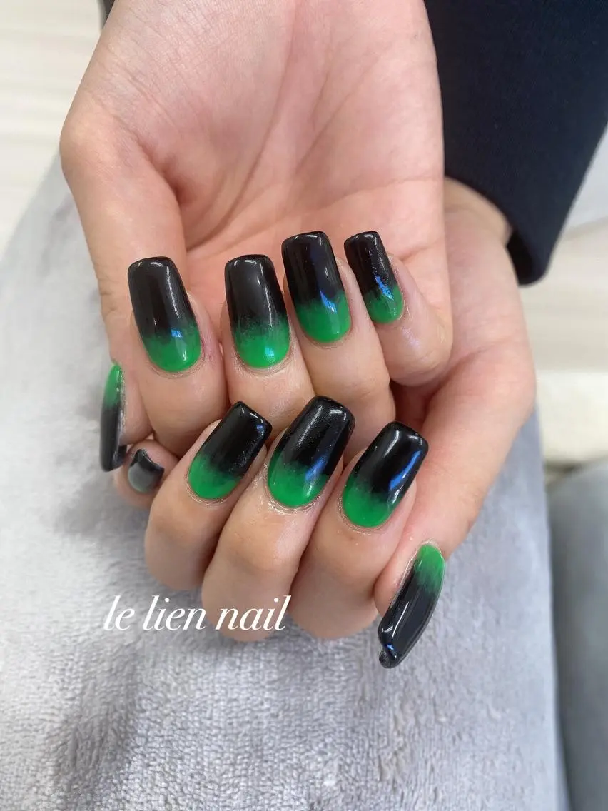 ネイル グラデーション ワンカラーネイル スクエアネイル le lien nailのネイルデザイン