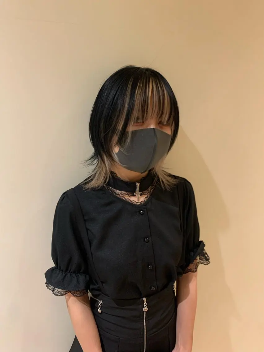 ミディアム カラー ブリーチ インナーカラー 🎀オイダイラ モモカ🎀のヘアスタイル