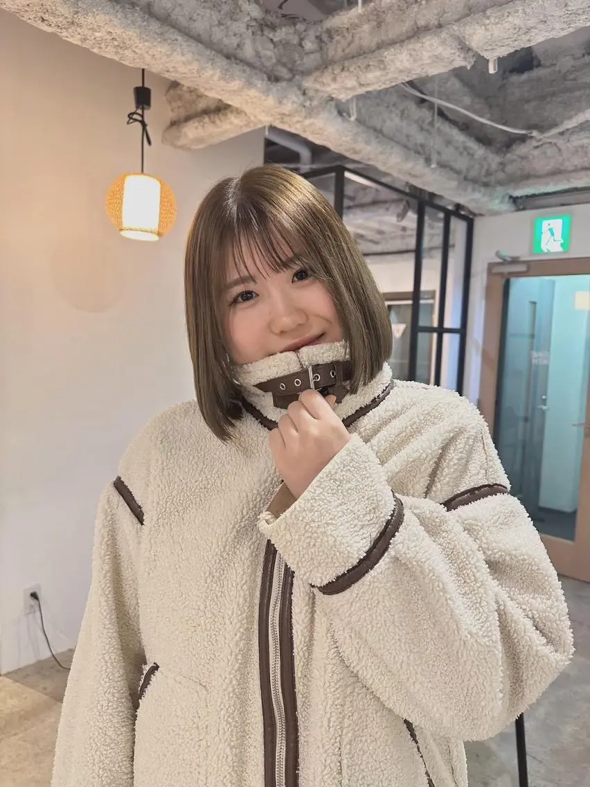 ミディアム パーマ カラー ショートボブ ミディアムパーマ アディクシーカラー ブリーチ ケアブリーチ カット トリートメント CEINE PATHのヘアスタイル