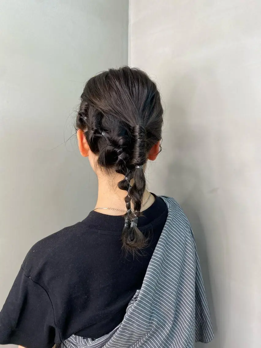 セミロング ヘアアレンジ 武智 未来のヘアスタイル