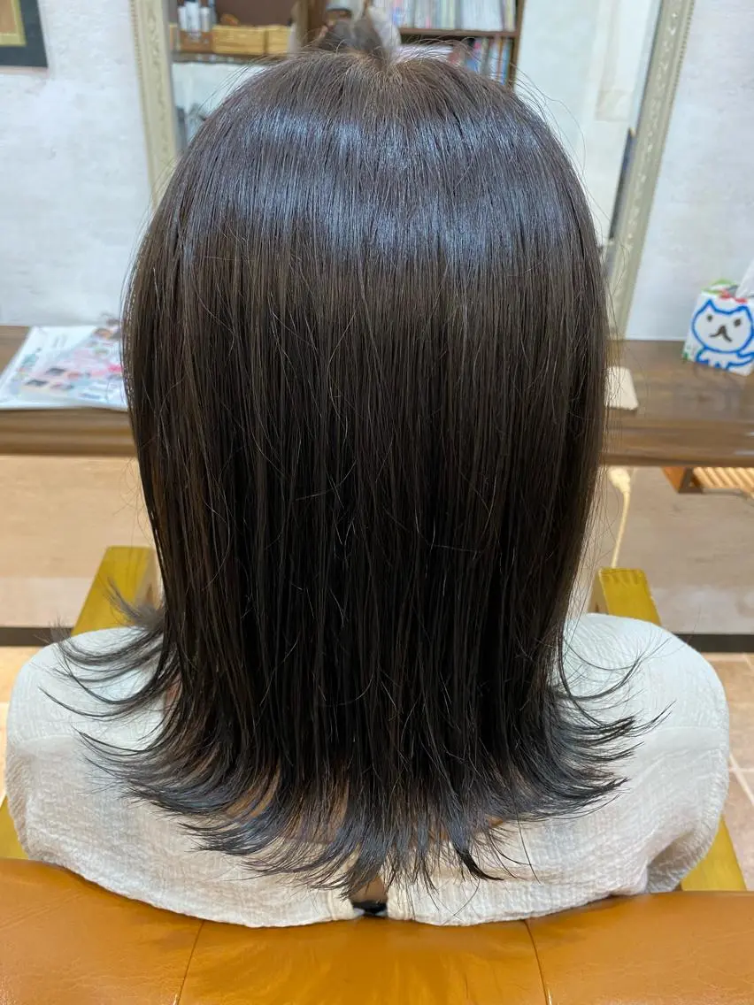 セミロング カラー 松本 沙良のヘアスタイル