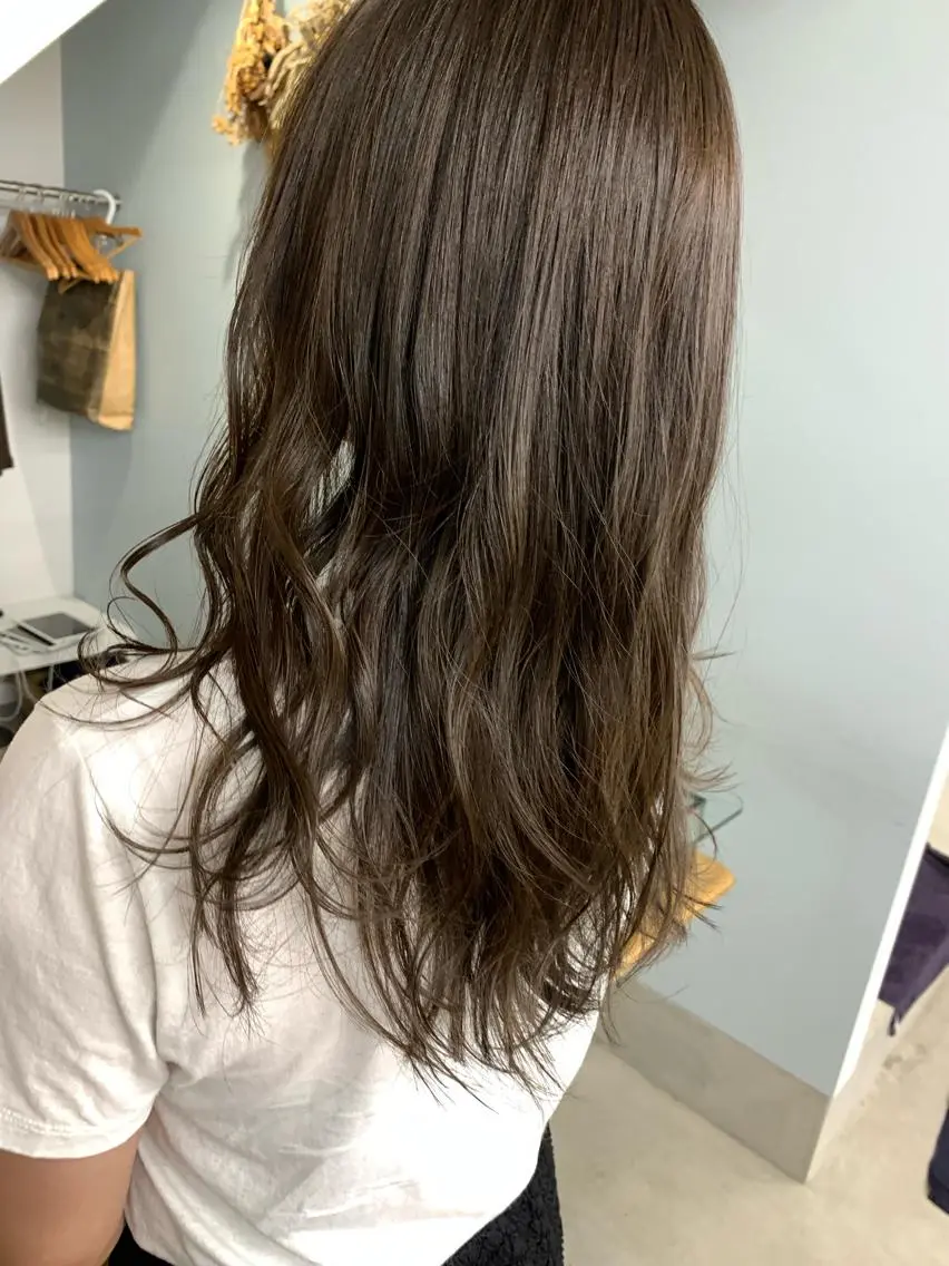 ロング カラー leben serikaのヘアスタイル