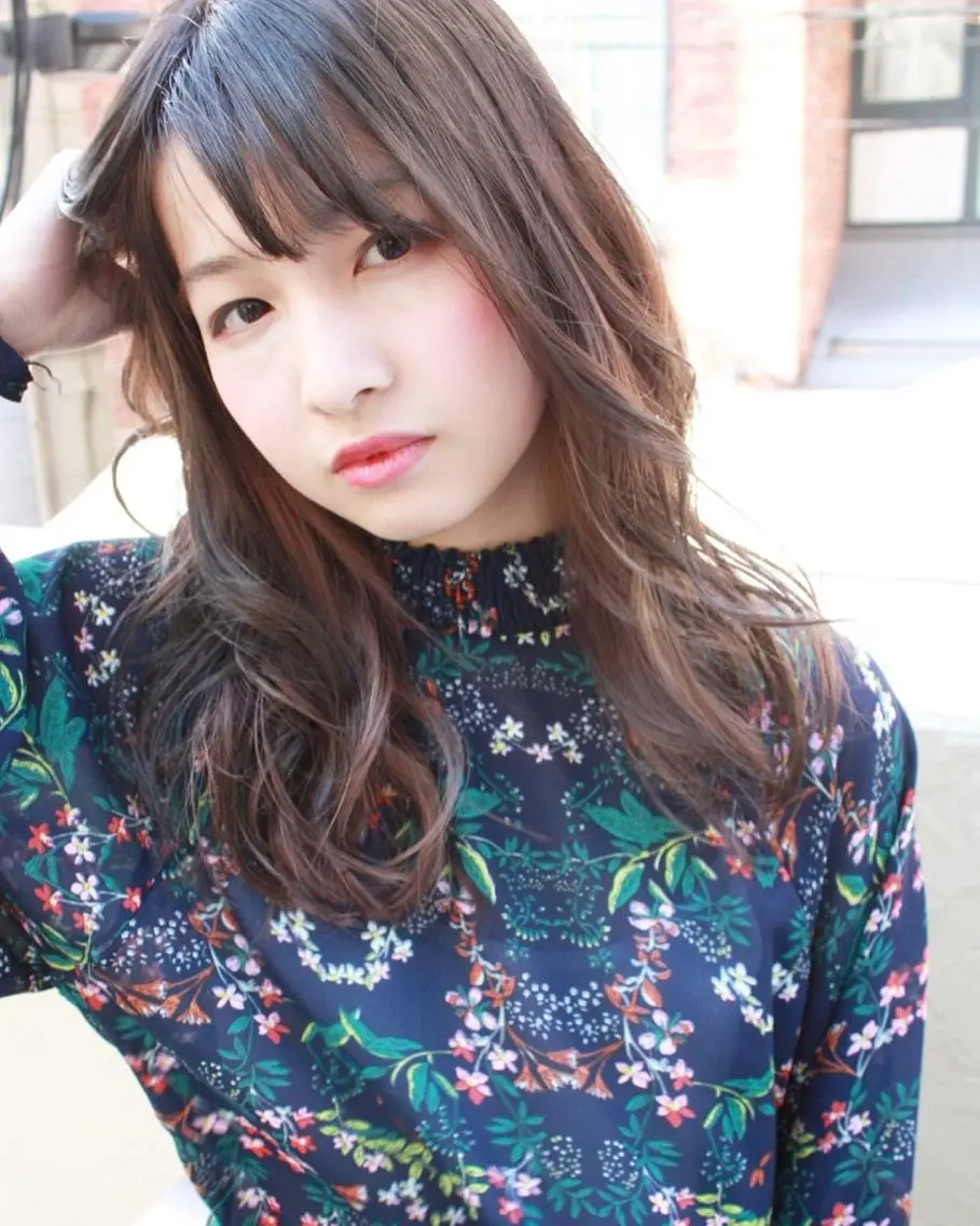 ミディアム カラー パーマ ブリーチ イルミナカラー 髪質改善 トリートメント tuuli トゥーリのヘアスタイル