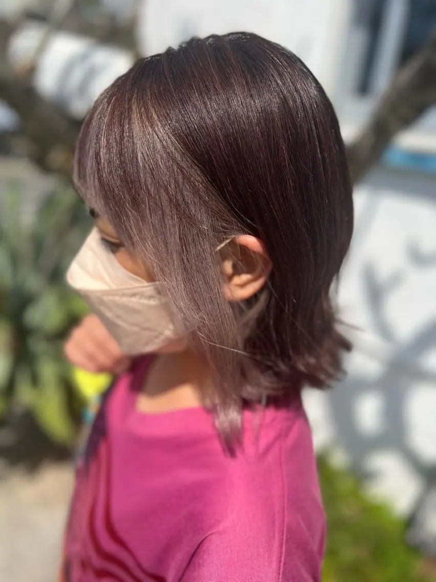 ミディアム カラー ミストバング ベージュカラー ブラウンカラー フェイスフレーミング ピンクカラー Style Tのヘアスタイル