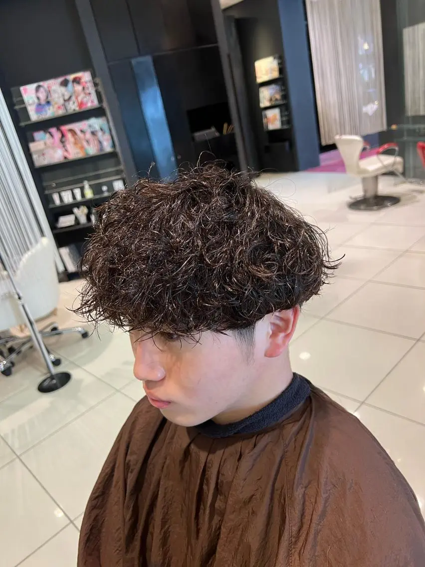 メンズ SEIYA メンズパーマ職人のヘアスタイル
