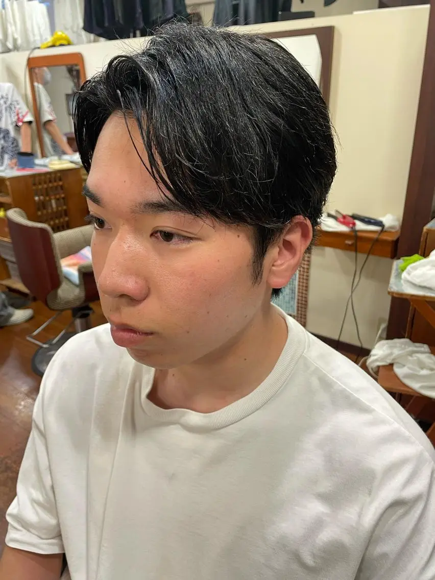 パーマ メンズ 浅岡 昭汰のヘアスタイル