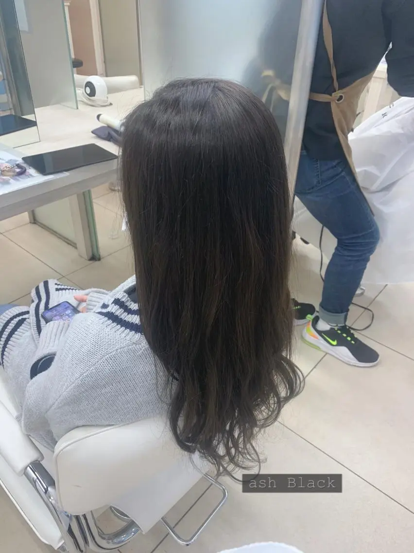 ロング カラー アッシュ アッシュブラック 黒髪 透明感カラー カット ヘアカラー トリートメント ✂︎レディース のメンズカット屋さんのヘアスタイル