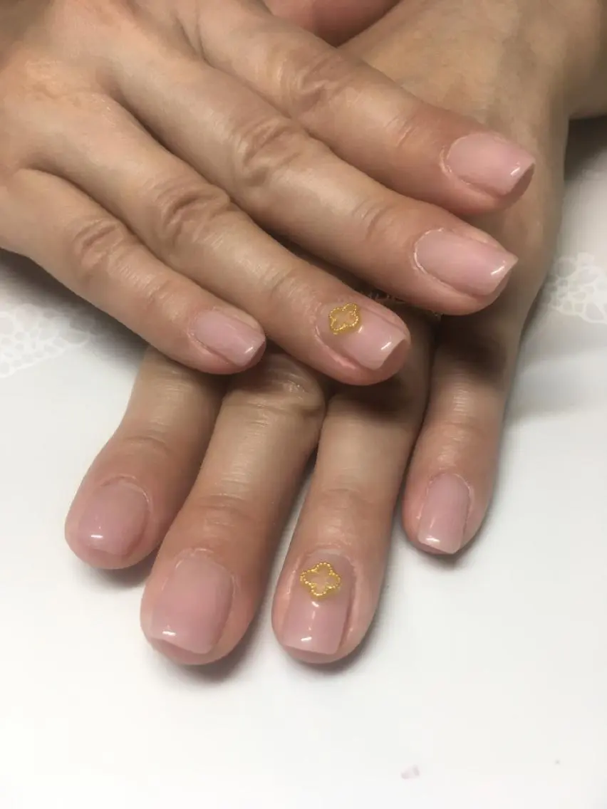 ネイル 新宿ネイルサロン ジェミディローサのネイルデザイン