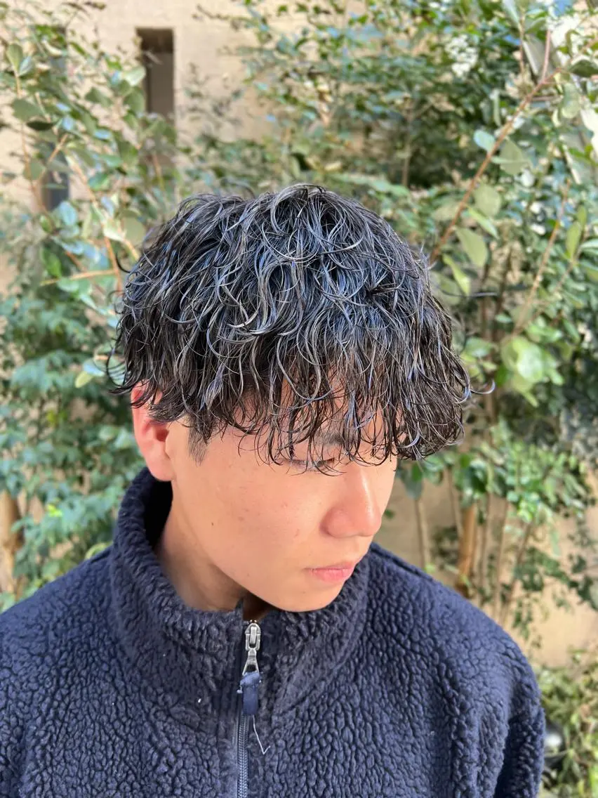 ショート パーマ メンズ メンズパーマ カット パーマ トリートメント 波巻きスパイラルパー マ/シャドウパーマ駿のヘアスタイル