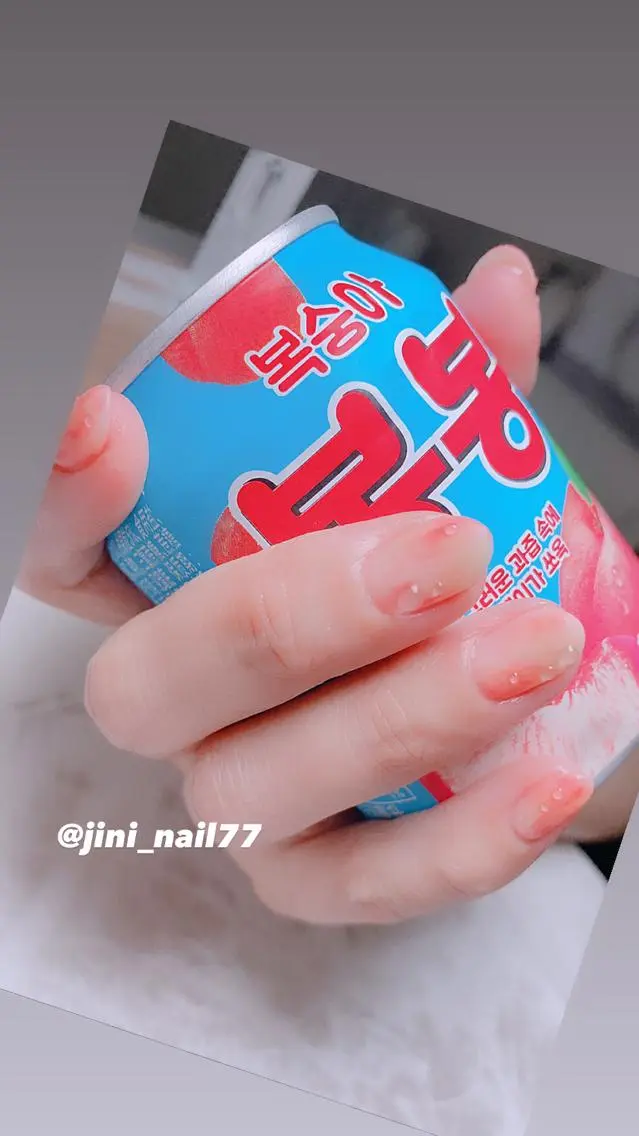 ネイル ジニ ネイルのネイルデザイン