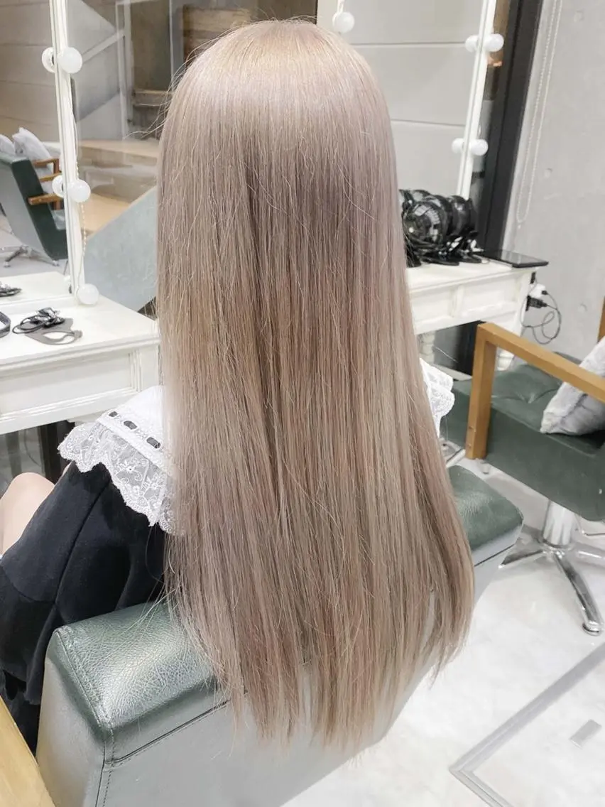 ロング カラー ヘアアレンジ ブリーチ ケアブリーチ 透明感カラー デザインカラー ハイトーンカラー Days 透明感カラーのヘアスタイル
