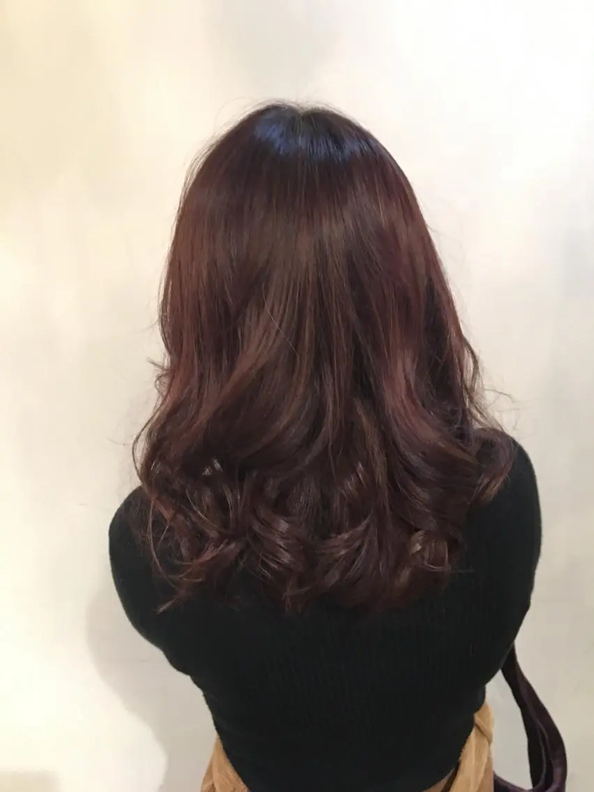 カラー ハイライトカラー イルミナカラー 玉邑 美菜のヘアスタイル