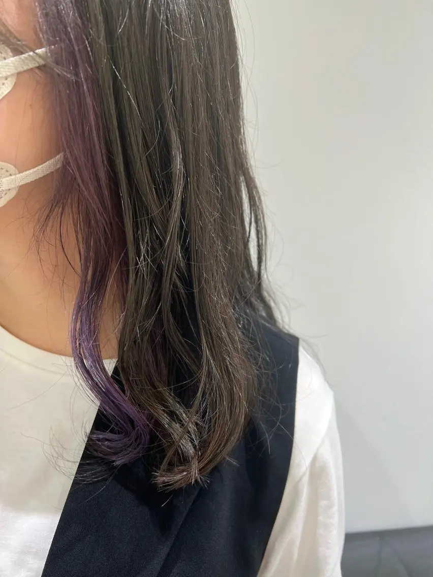 セミロング カラー 透明感カラー イヤリングカラー ラベンダーカラー ヘアカラー トリートメント 【暖色カラー特化】 中山由梨のヘアスタイル