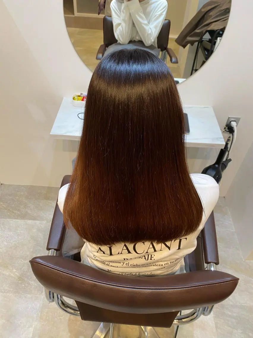 ミディアム カラー トリートメント 【髪質改善 艶髪】 布川 莉穂のヘアスタイル