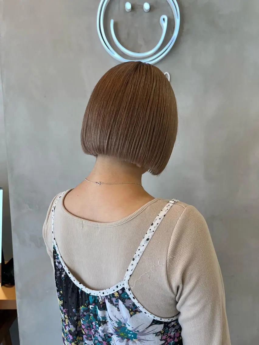 ミディアム 縮毛矯正ボブ&顔まわ レイヤー♡TOMOEのヘアスタイル