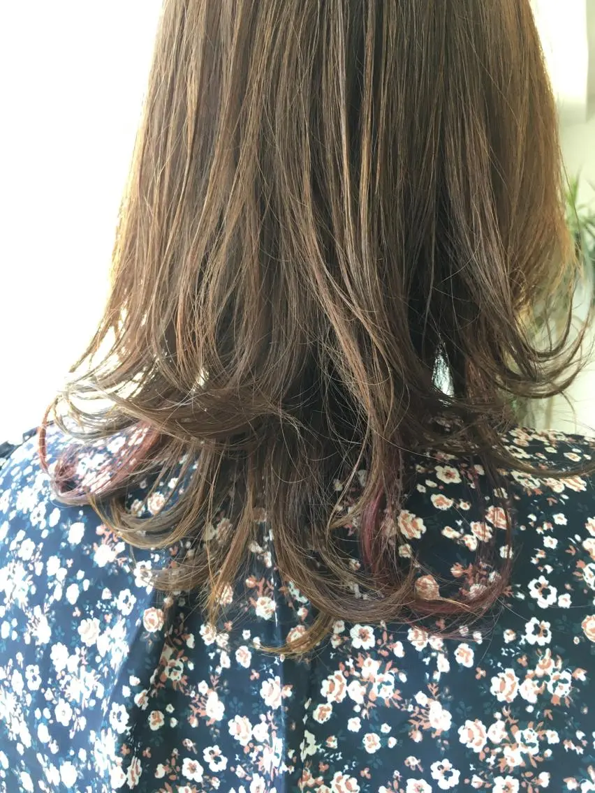 ミディアム カラー 縮毛矯正 トリートメント 白髪ぼかしハイライト 柳川拓哉のヘアスタイル