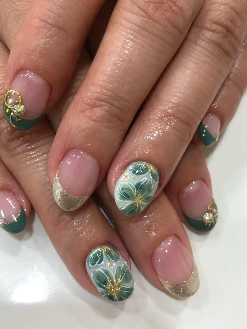 ネイル 坂本 萌のネイルデザイン